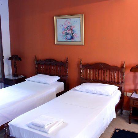 Hotel Bavaria Asuncion Ngoại thất bức ảnh