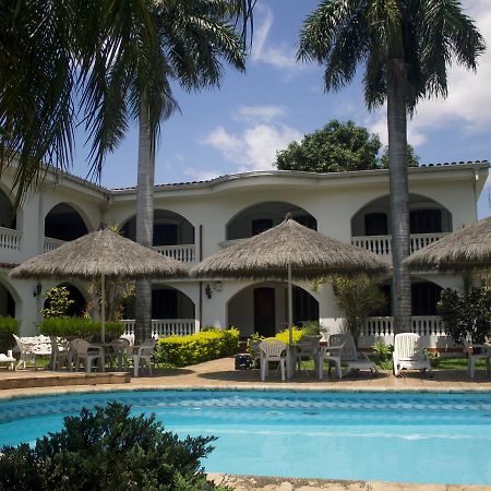 Hotel Bavaria Asuncion Ngoại thất bức ảnh